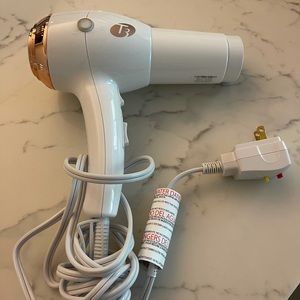 T3 hair blow dryer